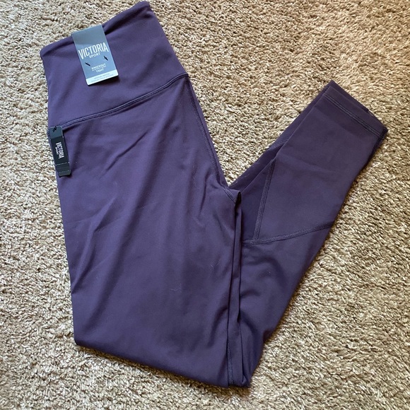 Victoria's Secret Pants - Victoria’s Secret Medium Knockout Tights